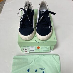 Off-White Low Vulcanized Canvas/ Suede Sneakers with authenticity tag